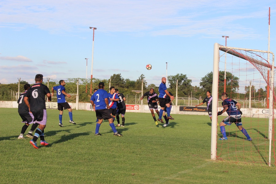 CABEZAZO GOL