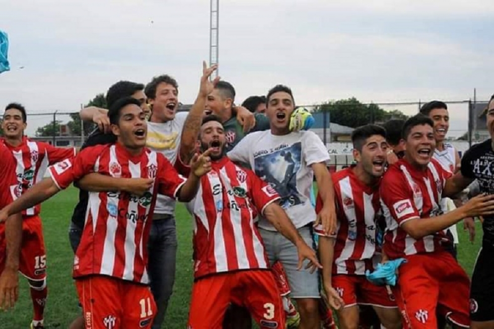 Benaducci y S&aacute;nchez anotaron en el 2-0 ante Sportivo Barracas.