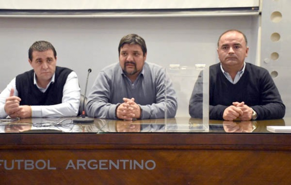 Jose Luis Coutinho (en el centro). 