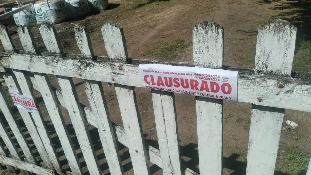 Ya se coloc&oacute; la faja de clausura.