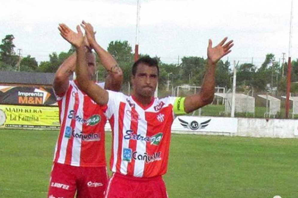 Gast&oacute;n Grecco marc&oacute; los dos goles del CFC.