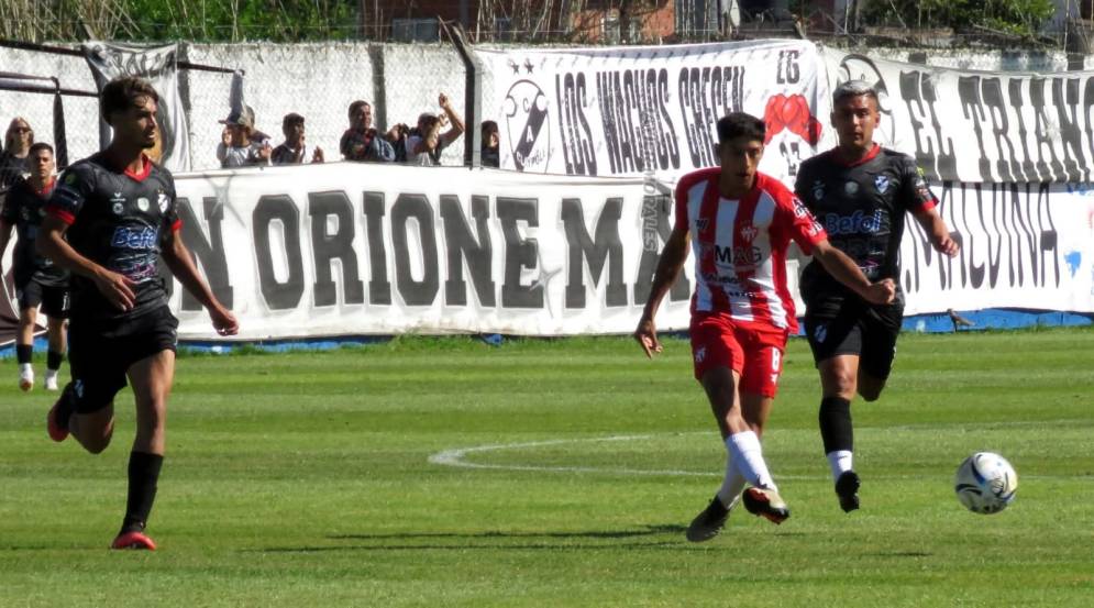 Silcar conectando en el ataque. (FOTO: Javier Morales).