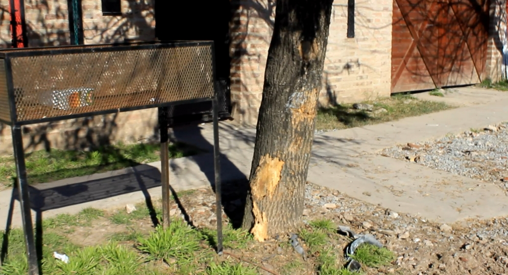 Un automovilista alcoholizado arriesg&oacute; la vida de un grupo de nenes