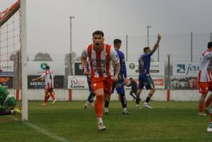 El grito de gol del 9. (FOTO: Prensa CFC).