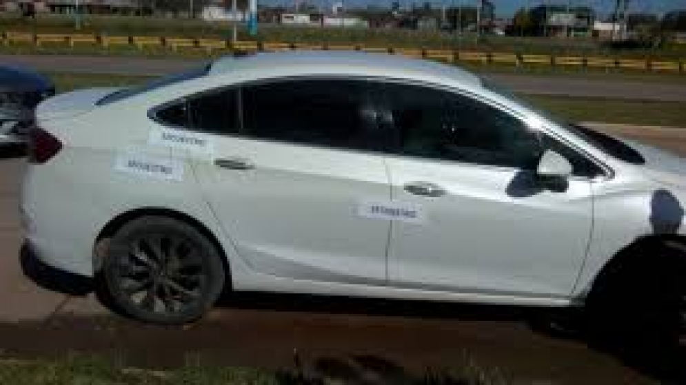 Andrada y la v&iacute;ctima se trasladaban en un Chevrolet Cruze blanco (Foto ilustrativa).