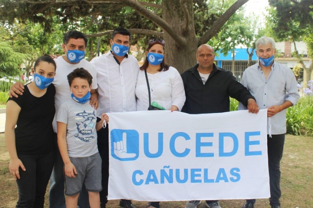 Se convocaron en la estaci&oacute;n y concluyeron la actividad en la Plaza San Mart&iacute;n.