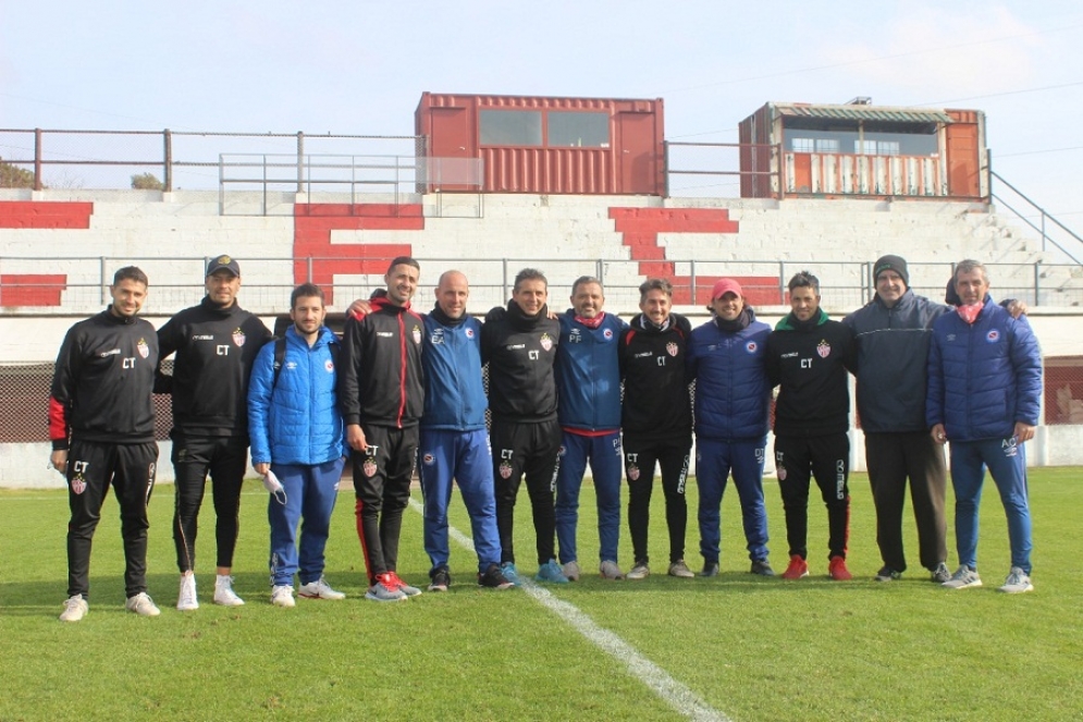 Cristian Zermatten, hermano del t&aacute;ctico Tambero, dirigi&oacute; al combinado visitante.