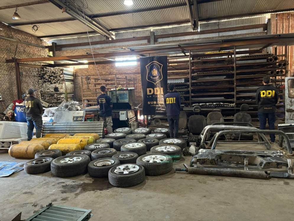 Los elementos secuestrados por la DDI Ca&ntilde;uelas.