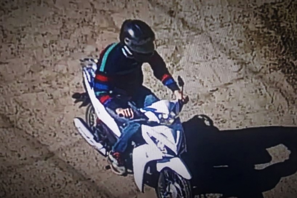 Escapando, captado por las c&aacute;maras del COM.