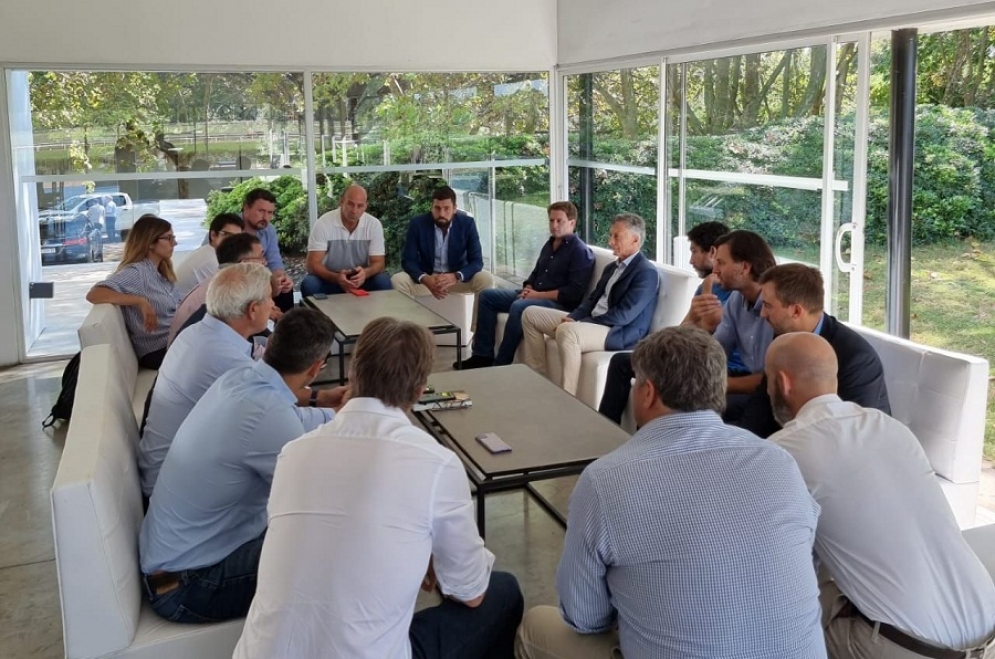 Casi una veintena de personas en un &aacute;mbito cerrado.