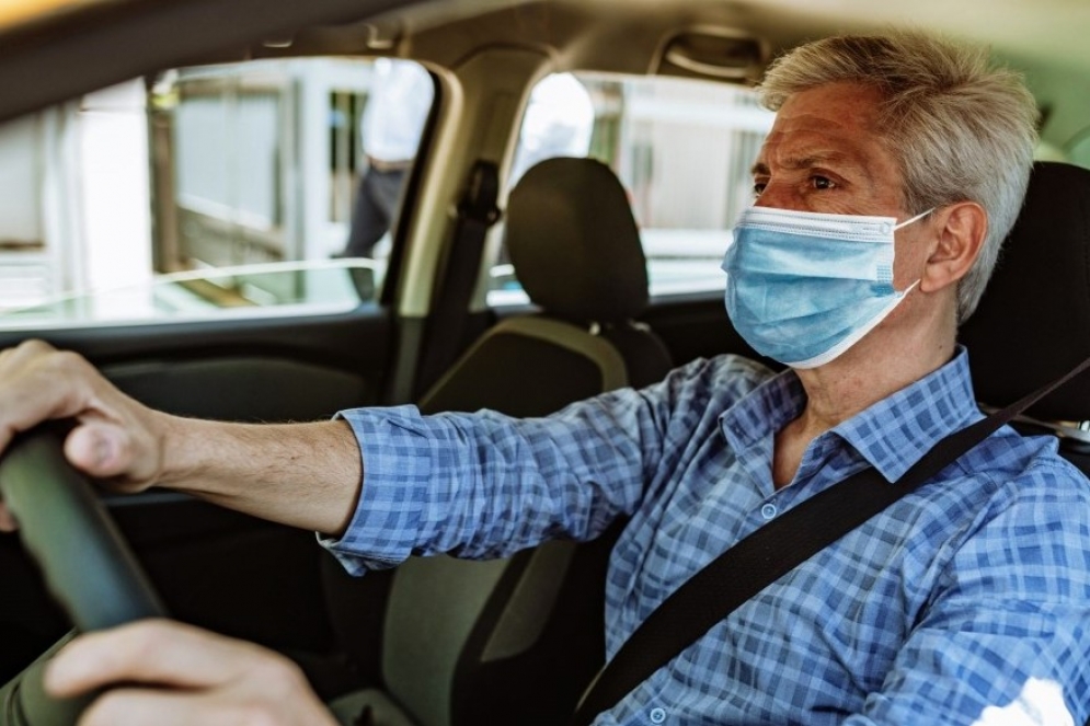 La ventilaci&oacute;n en el coche, una de las recomendaciones para poner en pr&aacute;ctica cuando viajas con un no conviviente.
