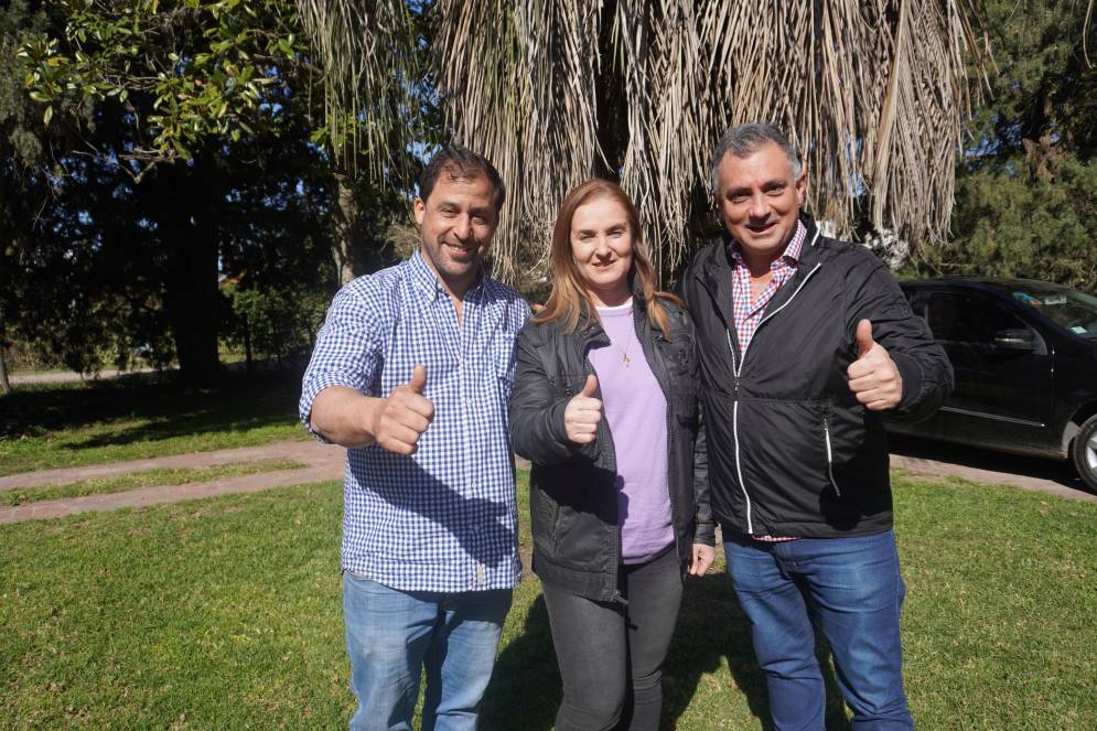 Augusto, Cantoni y Pareja con agenda local.