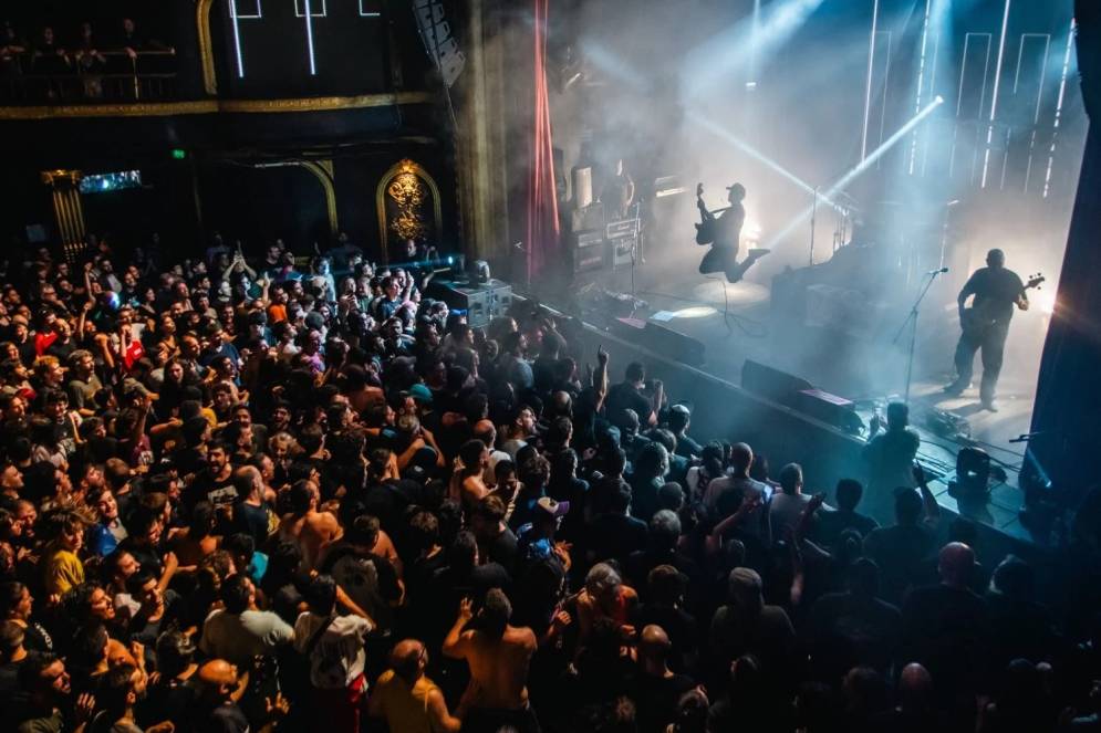 Se mezclan las melod&iacute;as con letras comprometidas.