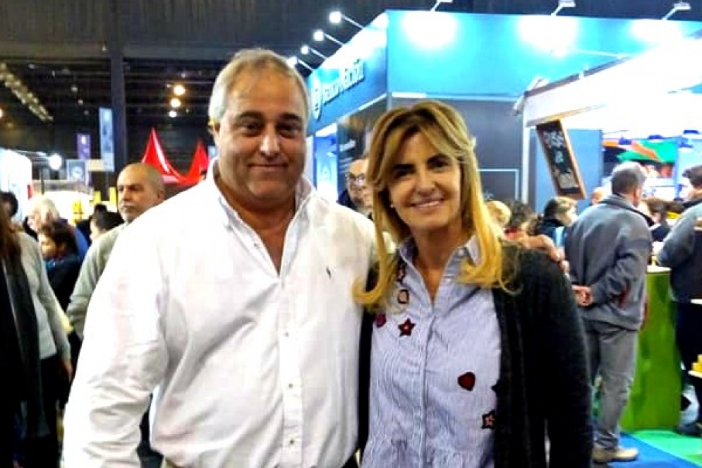 Ponce y Fassi en una feria tur&iacute;stica.