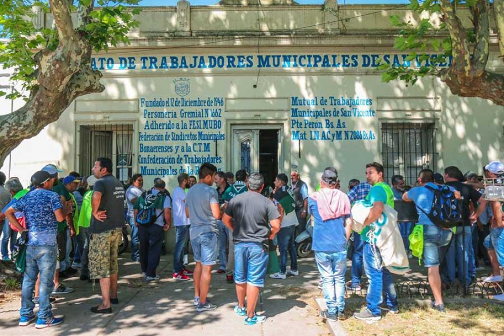 Se desat&oacute; una crisis pol&iacute;tica en San Vicente y desde Ca&ntilde;uelas suman apoyo a los trabajadores