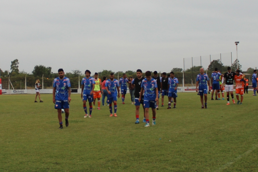 Pablo Nieva sobre la falta de pago al plantel: "No vemos respuesta de los dirigentes"