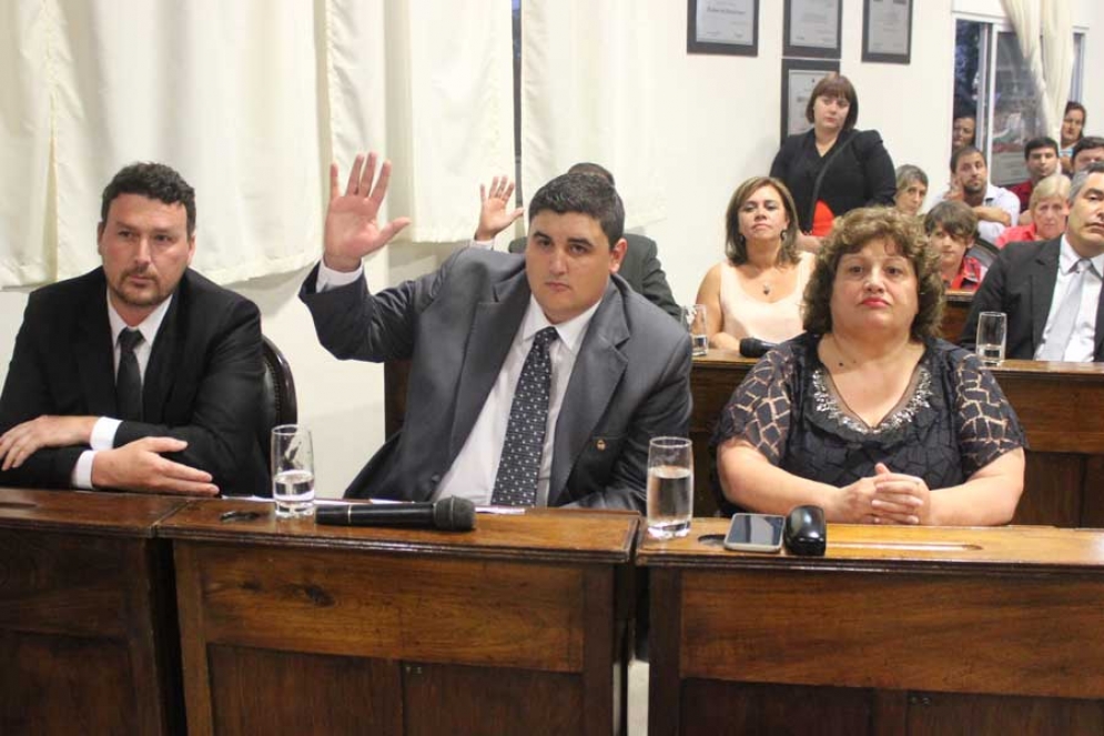 El intendente le apunt&oacute; a los concejales de Cambiemos.