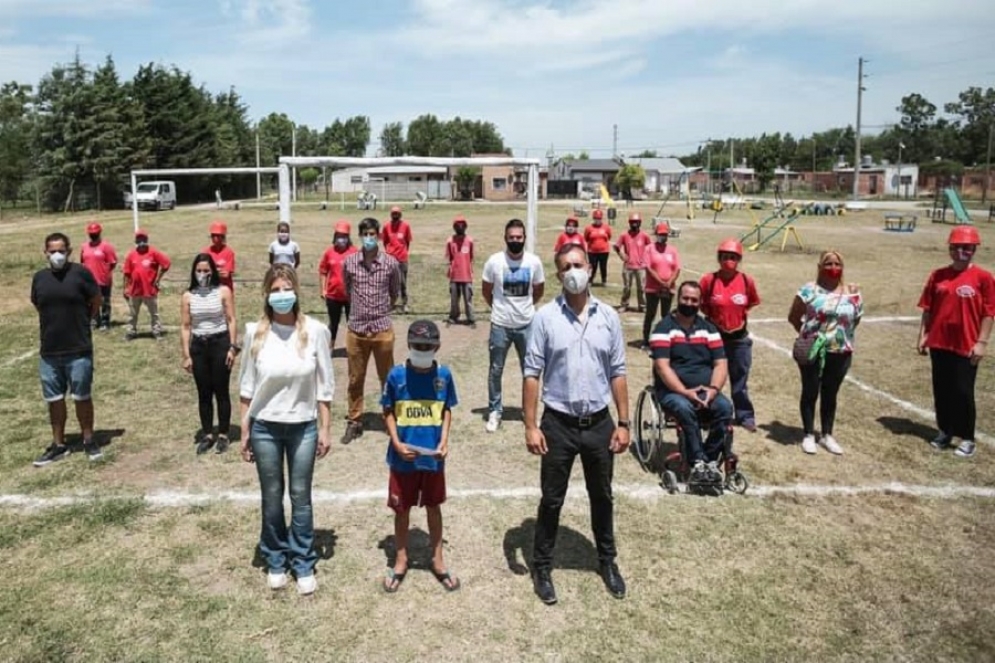 Ca&ntilde;uelas present&oacute; el plan deportivo 2021-2023