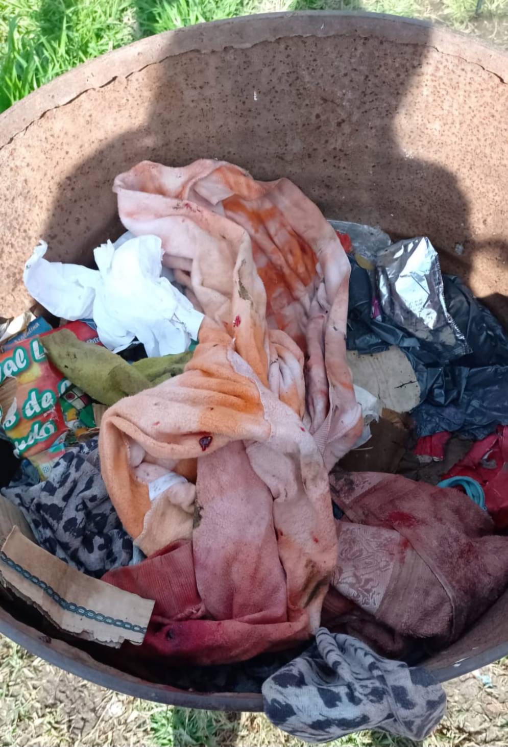 El tarro con residuos donde fue encontrado el beb&eacute;.