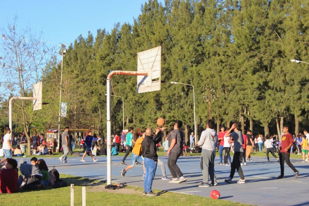 Los estudiantes festejaron su d&iacute;a.