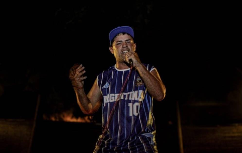 "R17" combina f&uacute;tbol y m&uacute;sica.