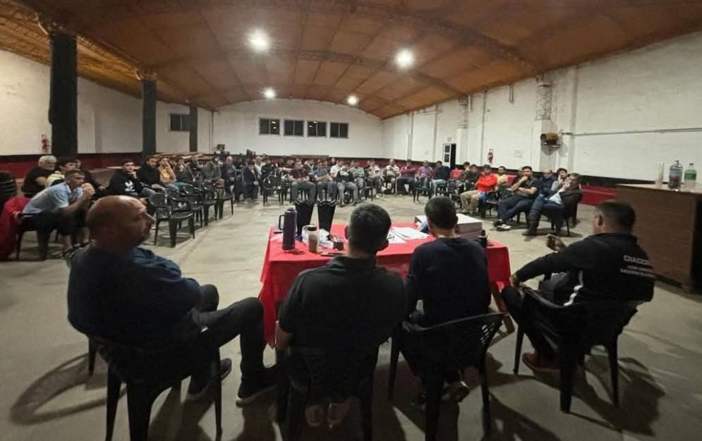 Una de las &uacute;ltimas asambleas de la que participaron las instituciones.