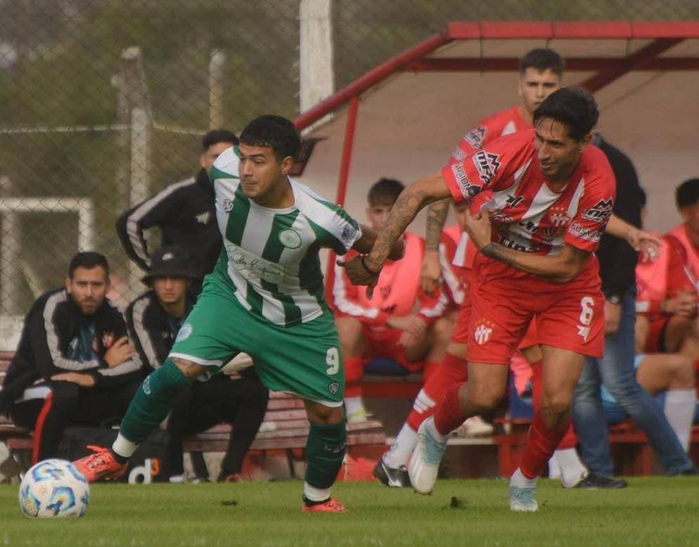 El mediocampista albirrojo valor&oacute; el punto. Epi: redes de&nbsp;Camioneros.