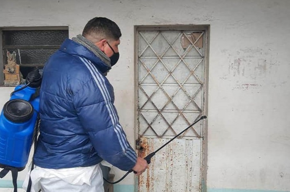 Peralta encabeza una campa&ntilde;a de desinfecci&oacute;n en distintos sectores municipales.
