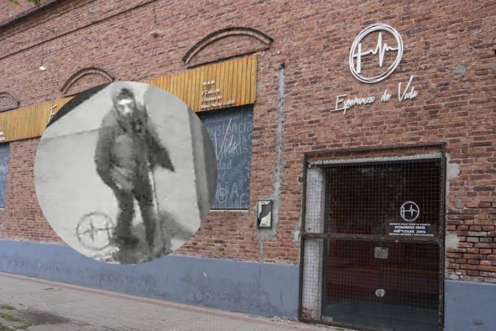 Despu&eacute;s del robo reforzaron la puerta con una reja improvisada.