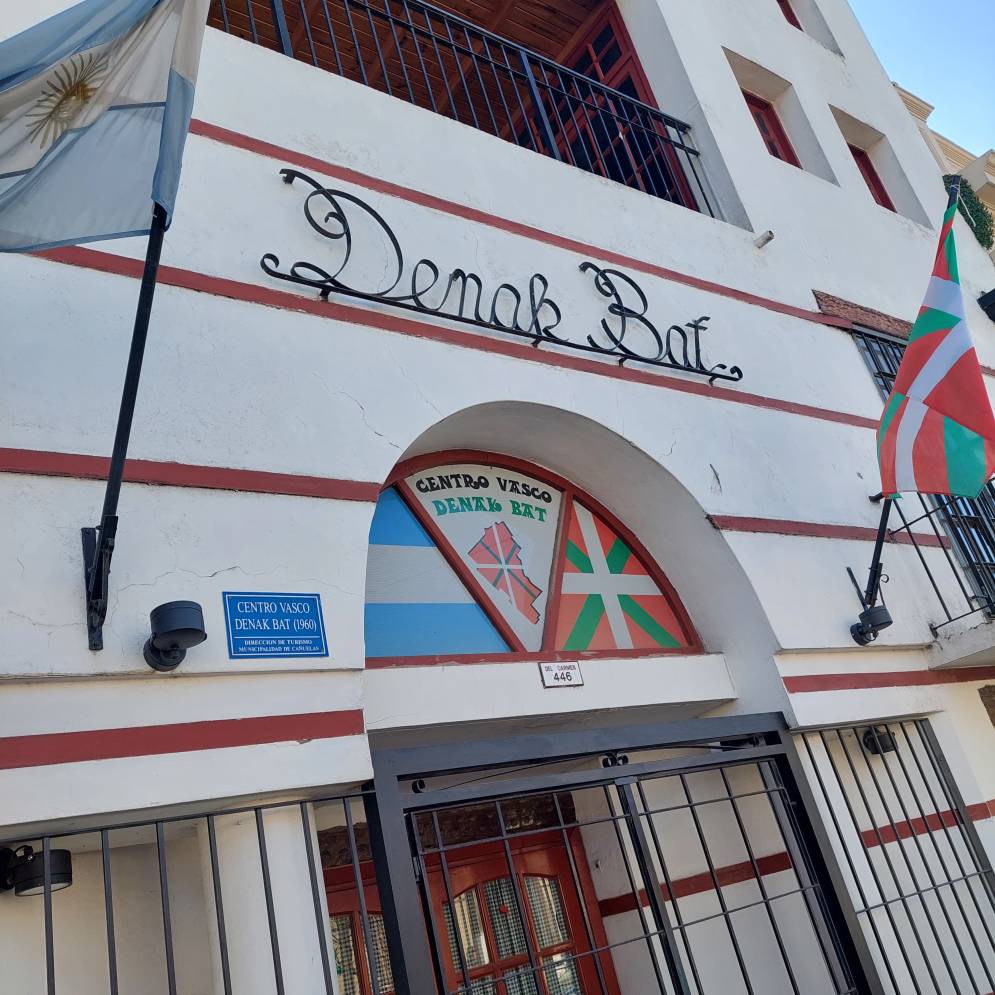 La sede local, un cl&aacute;sico de la fachada de nuestra ciudad.