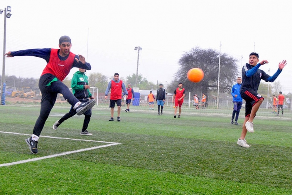 Suman restricciones para la pr&aacute;ctica deportiva en Ca&ntilde;uelas