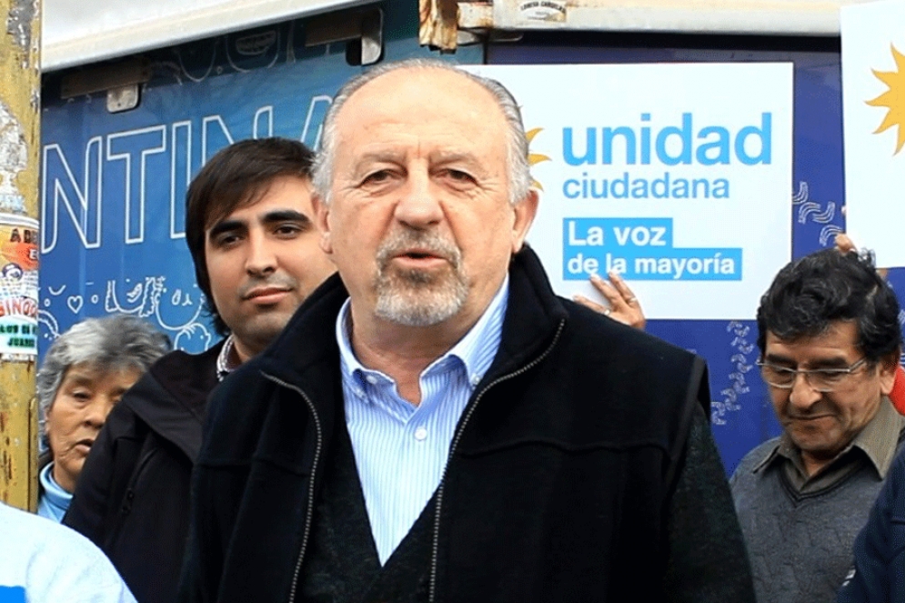 Yasky de recorrida por Ca&ntilde;uelas