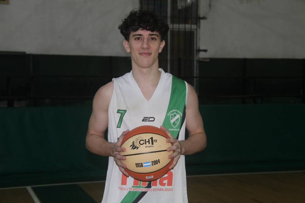 Tom&aacute;s Amundarain, el m&aacute;s regular de Juventud.