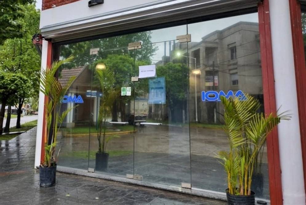 La sede de IOMA Ca&ntilde;uelas.