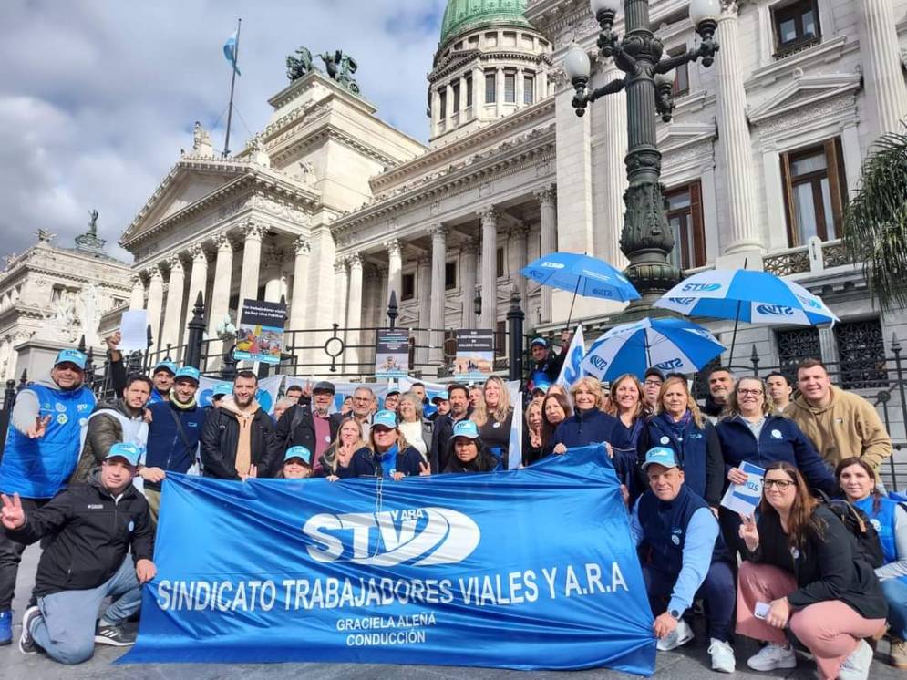 El 30 de mayo, el sindicato entegr&oacute; el proyecto en la C&aacute;mara Alta.