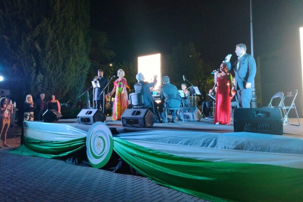 La tarde concluy&oacute; con un concierto, a cargo de artistas del Teatro Col&oacute;n.