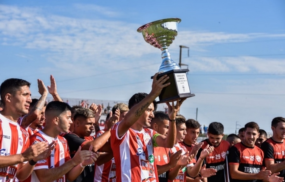 En las pr&aacute;cticas de Perelman &ldquo;se hacen cosas que dif&iacute;cilmente se vean en el f&uacute;tbol argentino&rdquo;