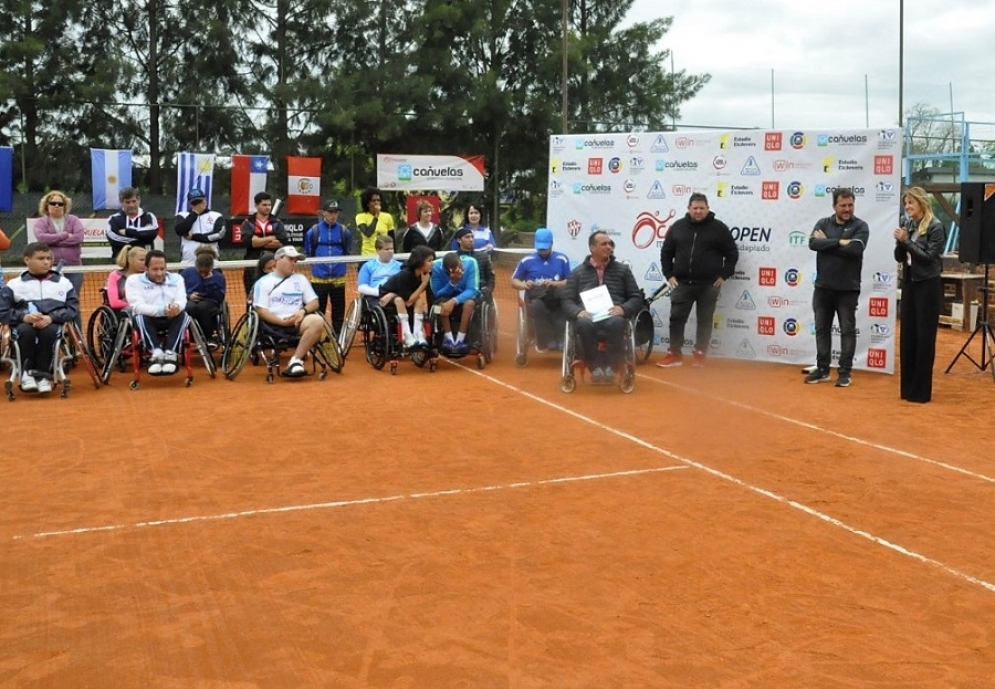Fassi hablando en la inauguraci&oacute;n del torneo. 