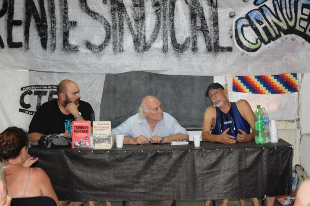 Javier Clavero, Roberto Perd&iacute;a y Lito Borello. 