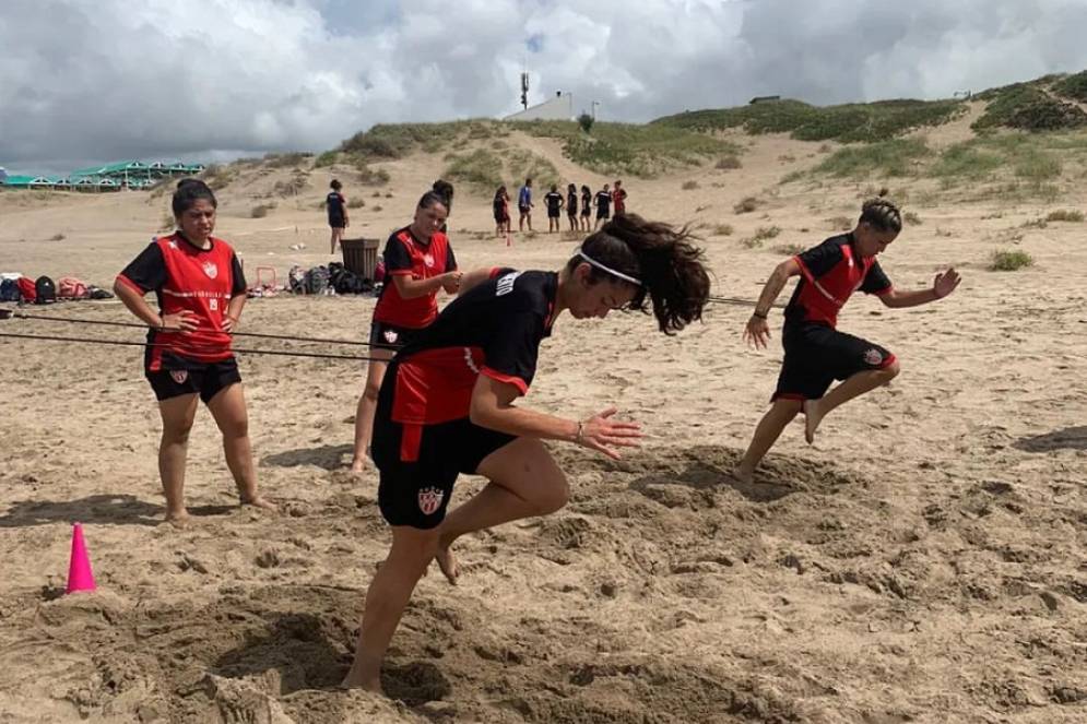 Un cl&aacute;sico: preparaci&oacute;n en la playa.