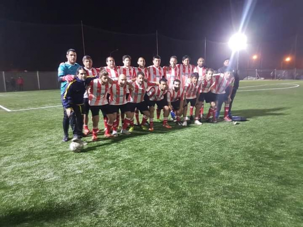 El f&uacute;tbol senior de CFC organiza una pe&ntilde;a para juntar fondos