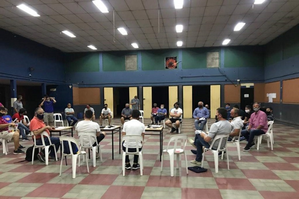 En la reuni&oacute;n se defini&oacute; la postergaci&oacute;n del inicio del certamen.