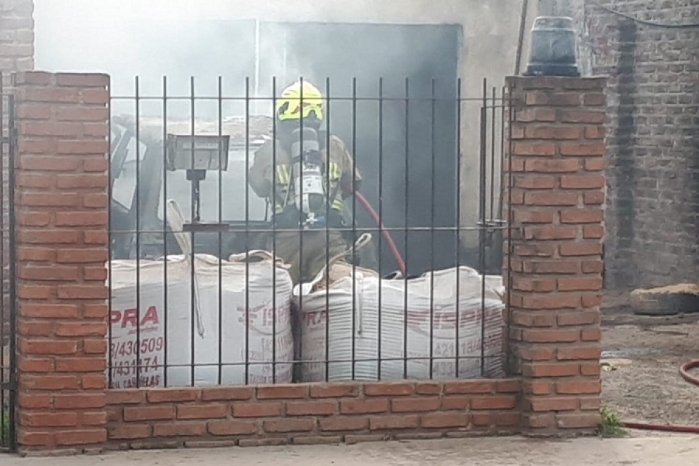 Hubo momentos de temor hasta que se disip&oacute; el fuego.