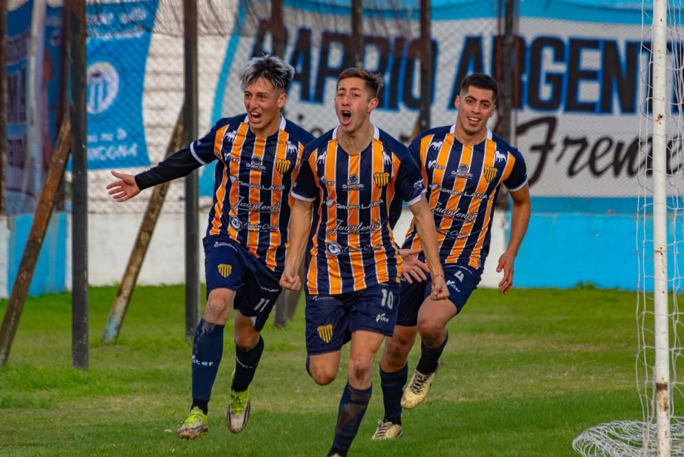El domingo se despedia del docke en la derrota 1-3 ante Argentino de Merlo. Anot&oacute; el gol.
