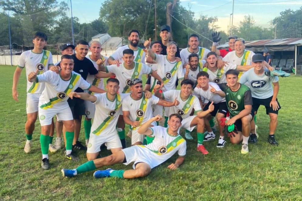 Uribe jugar&aacute; el mi&eacute;rcoles la vuelta de los Cuartos de Final de la Liga Lobense, ante EFIL (FOTO: Jazm&iacute;n Fuentes).