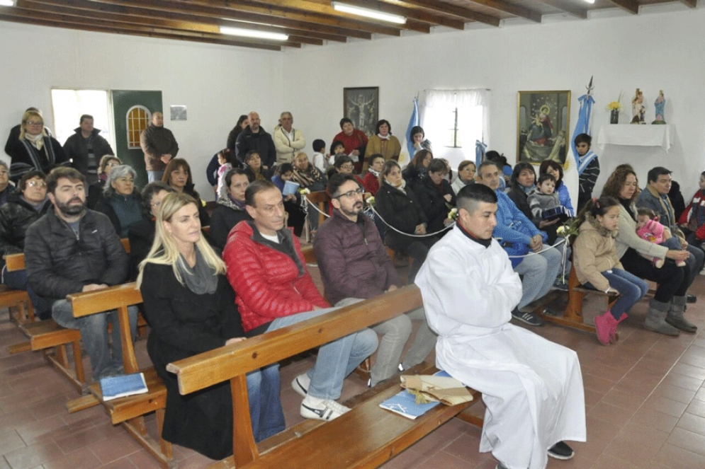 Fassi y Arrieta participaron de la primera peregrinaci&oacute;n de la Virgen Mar&iacute;a Rosa M&iacute;stica
