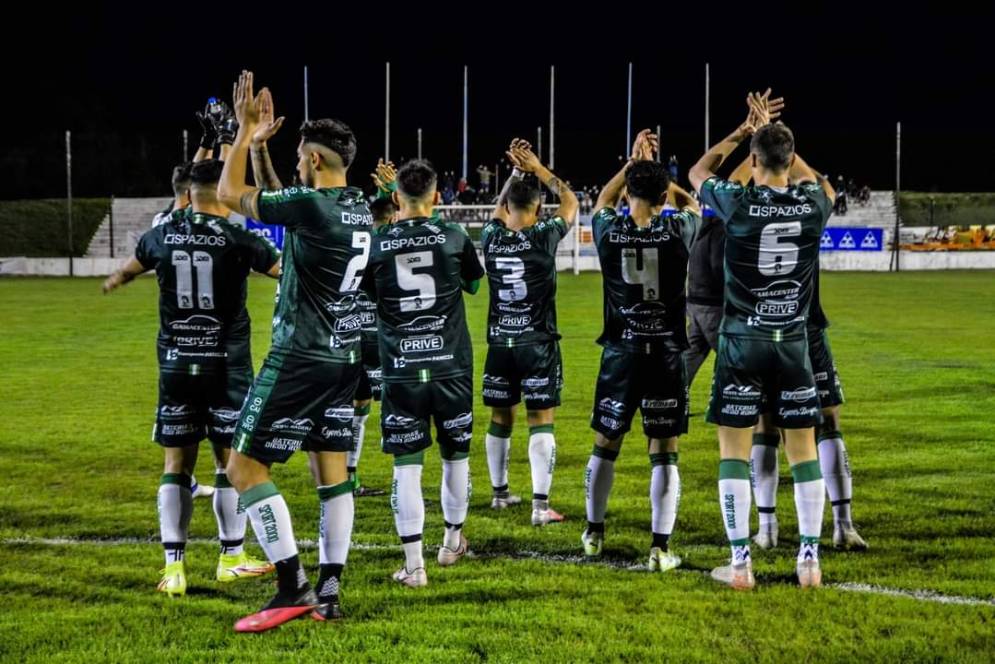 El Le&oacute;n del Oeste baj&oacute; y se mantuvo Deportivo Merlo y Ca&ntilde;uelas.