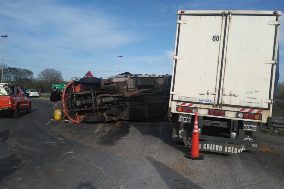 El camionero de 43 a&ntilde;os sufri&oacute; contusiones leves.