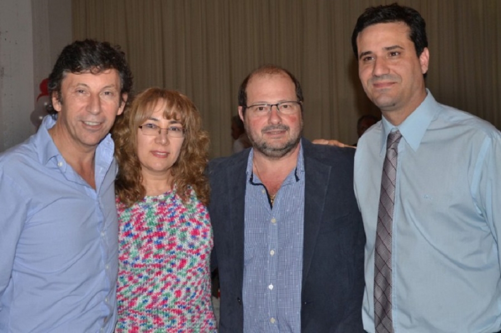 Junto a Torrilla y Walter Caruso (Centro) se ubican Gustavo Posse y Maximiliano Abad, los dos candidatos para el Comit&eacute; Provincia del partido.