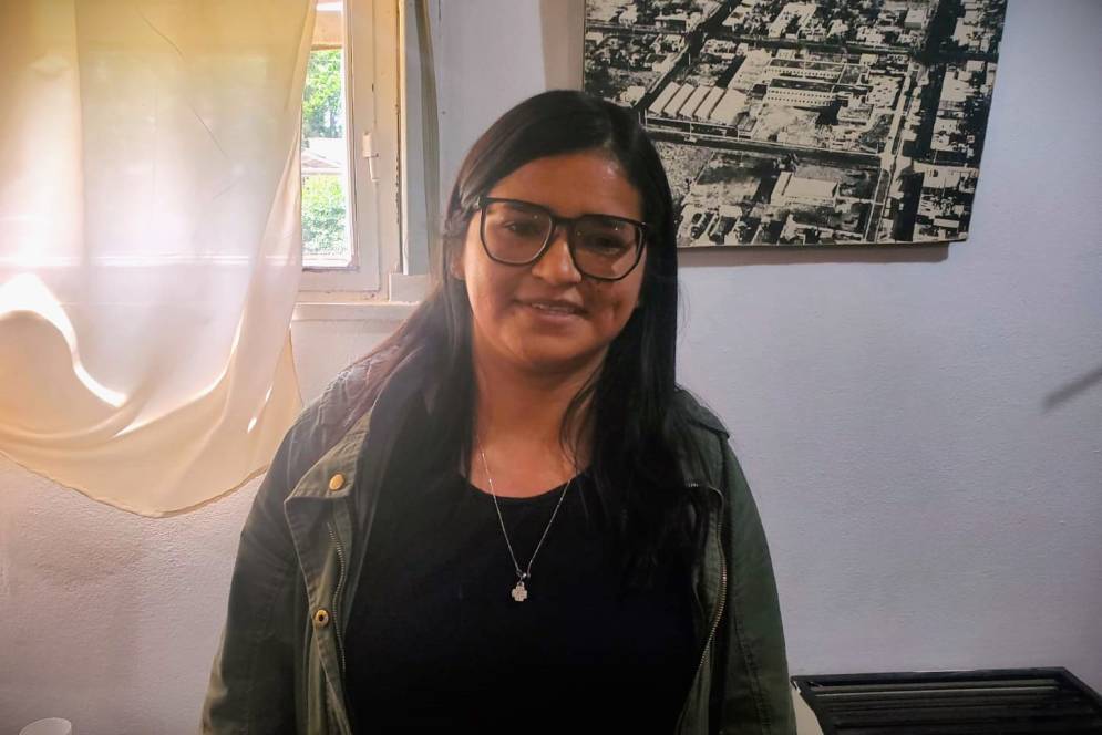 D&eacute;bora U&ntilde;o. Explic&oacute; el altercado a NacPop. 